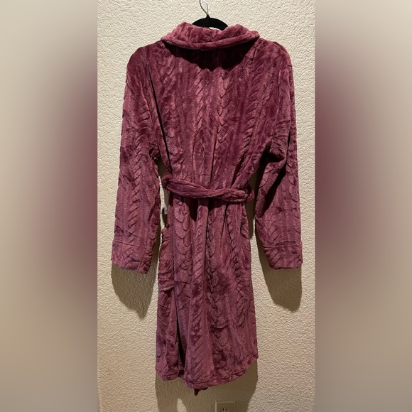 NWT Nine West Plush Robe Hawthorne Rose Color Size M - Picture 2 of 6